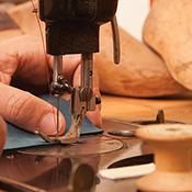 המותג שנולד עם נעל ביד